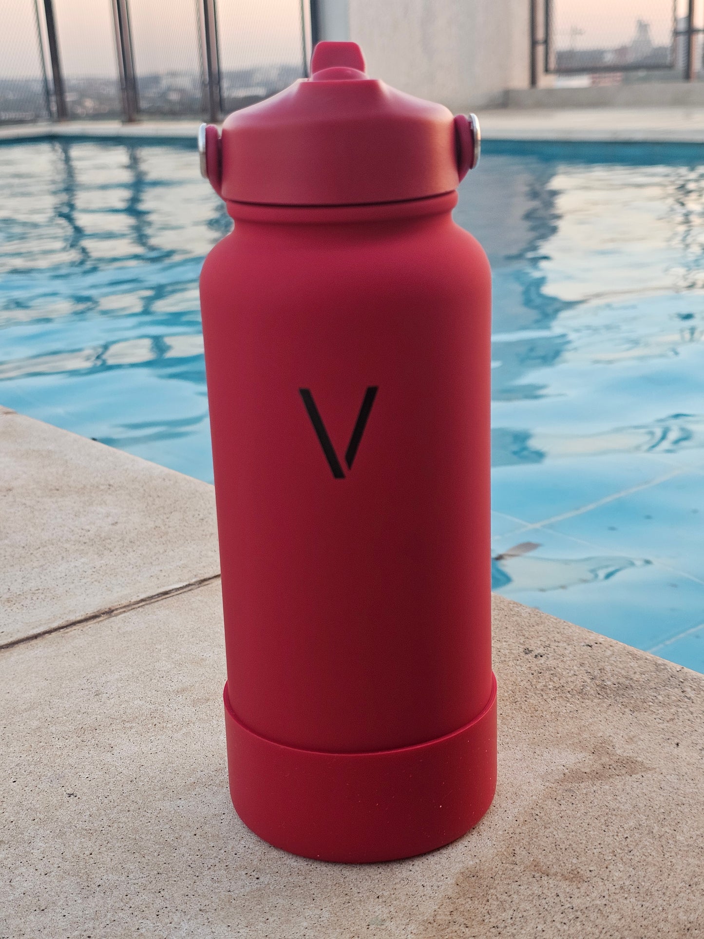 Termo Deportivo Vitality 1L – Con Base de Silicona Protectora